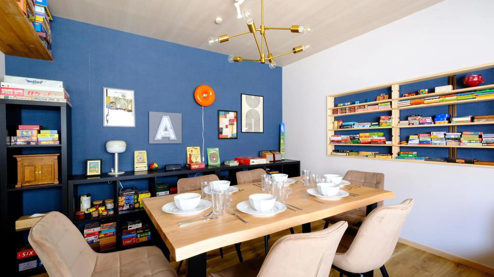 Board Game House Tokyo Villa 0*,  Japan