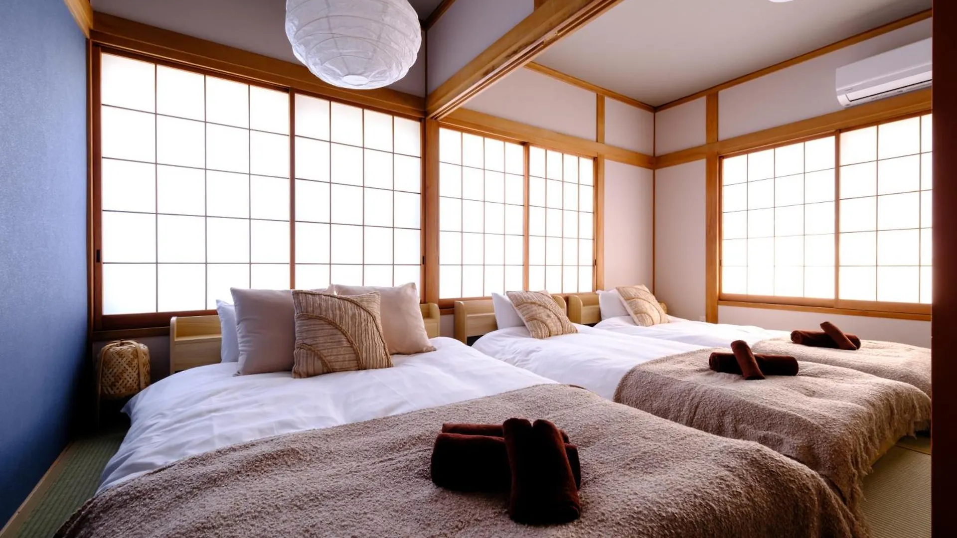 Board Game House Tokyo Villa 0*,  Japan